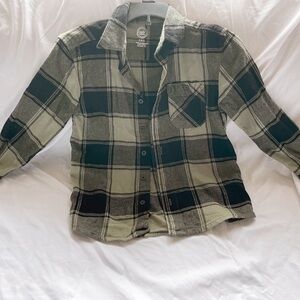 Boys green and black flannel size 6/7